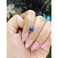1.69 Ct. Purplish Blue Sapphire from Tanzania Life Style