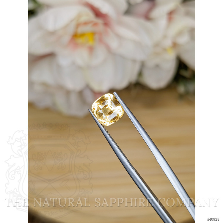 2.18 Ct. Yellow Sapphire from Ceylon (Sri Lanka)