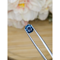 2.11 Ct. Greenish Blue Sapphire from Ceylon (Sri Lanka) Life Style