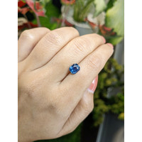 2.11 Ct. Greenish Blue Sapphire from Ceylon (Sri Lanka) Life Style