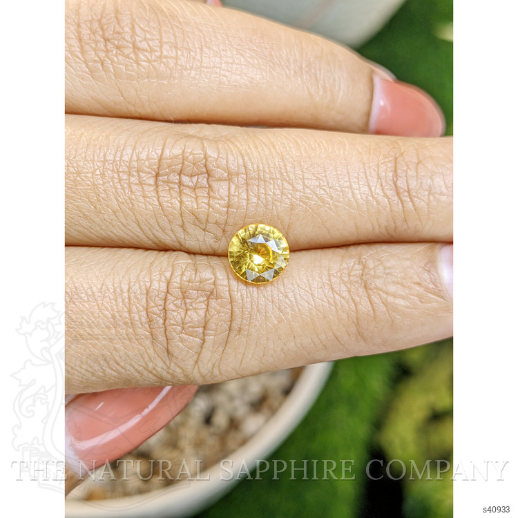 2.12 Ct. Yellow Sapphire from Ceylon (Sri Lanka)