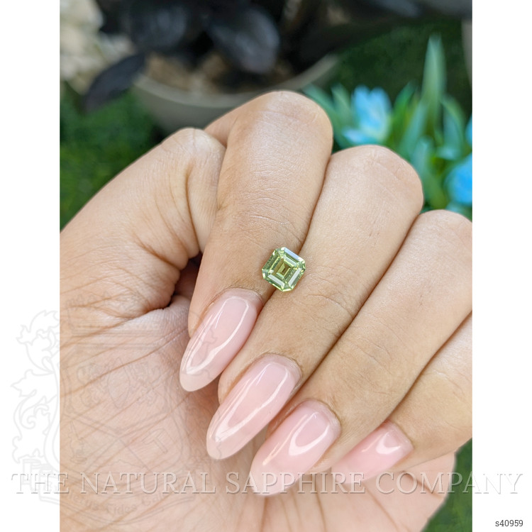 1.01 Ct. Yellowish Green Sapphire from Africa