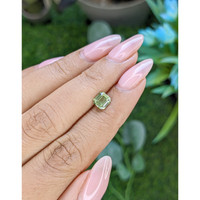 1.01 Ct. Yellowish Green Sapphire from Africa Life Style