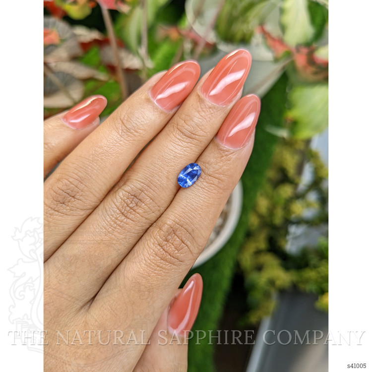 1.27 Ct. Blue Sapphire from Ceylon (Sri Lanka)