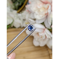 1.04 Ct. Blue Sapphire from Ceylon (Sri Lanka) Life Style