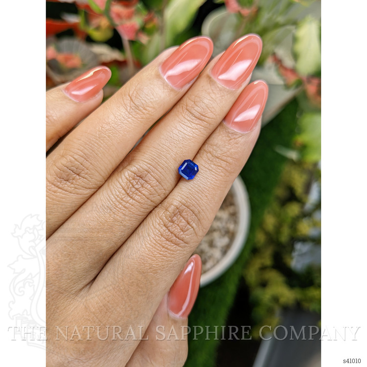 0.95 Ct. Blue Sapphire from Ceylon (Sri Lanka)