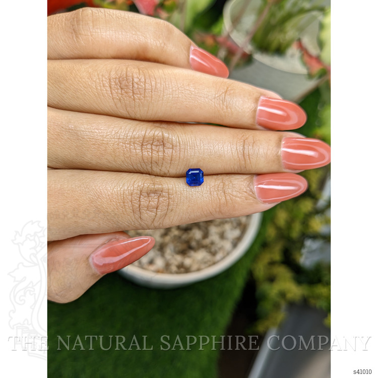0.95 Ct. Blue Sapphire from Ceylon (Sri Lanka)