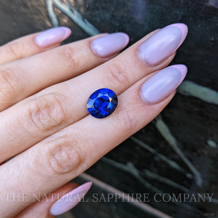 7.67 Ct. Blue Sapphire from Ceylon (Sri Lanka)