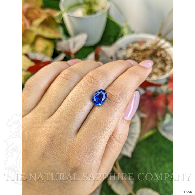 4.01 Ct. Blue Sapphire from Ceylon (Sri Lanka)