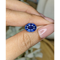 4.01 Ct. Blue Sapphire from Ceylon (Sri Lanka) Life Style