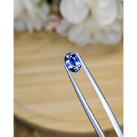 1.00 Ct. Blue Sapphire from Ceylon (Sri Lanka) Life Style