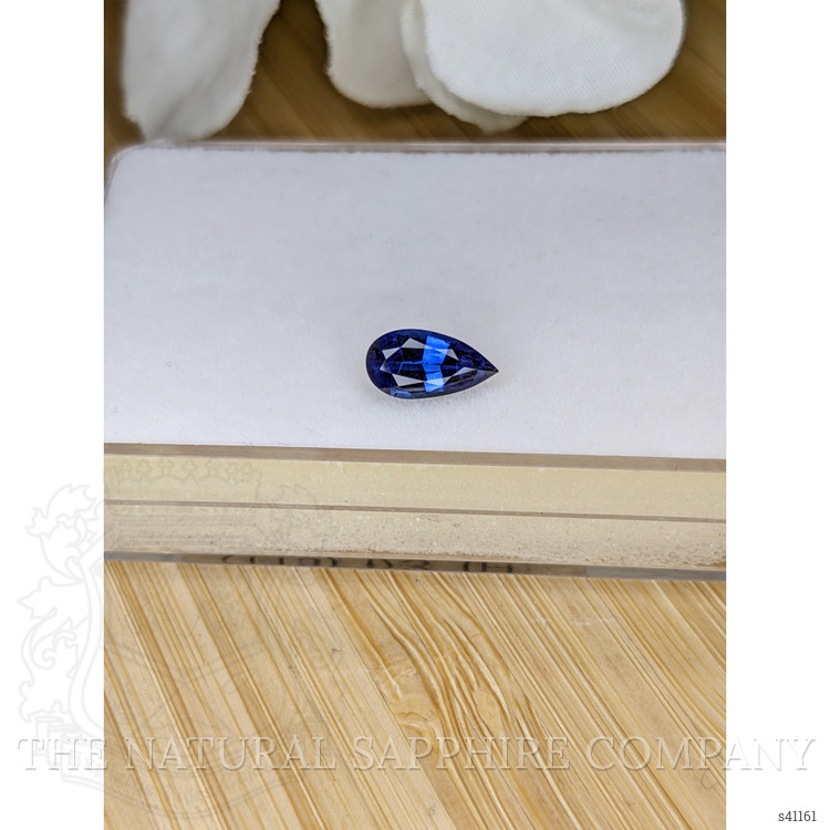 1.06 Ct. Blue Sapphire from Ceylon (Sri Lanka)