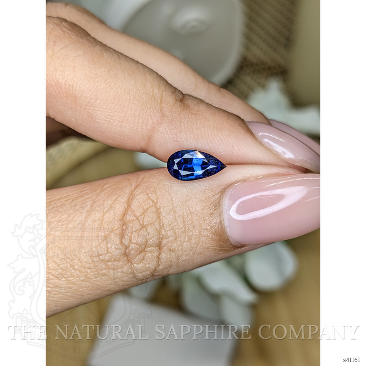 1.06 Ct. Blue Sapphire from Ceylon (Sri Lanka)