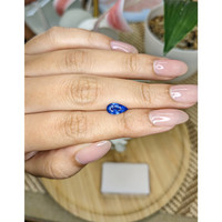 1.00 Ct. Blue Sapphire from Ceylon (Sri Lanka) Life Style