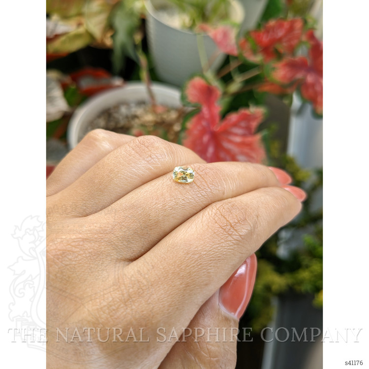 1.02 Ct. Yellow Sapphire from Ceylon (Sri Lanka)