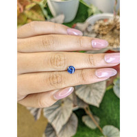 1.00 Ct. Blue Sapphire from Ceylon (Sri Lanka) Life Style