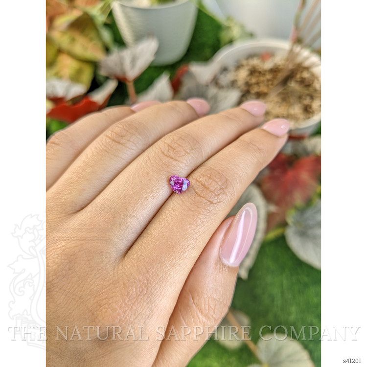 1.01 Ct. Purplish Pink Sapphire from Ceylon (Sri Lanka)