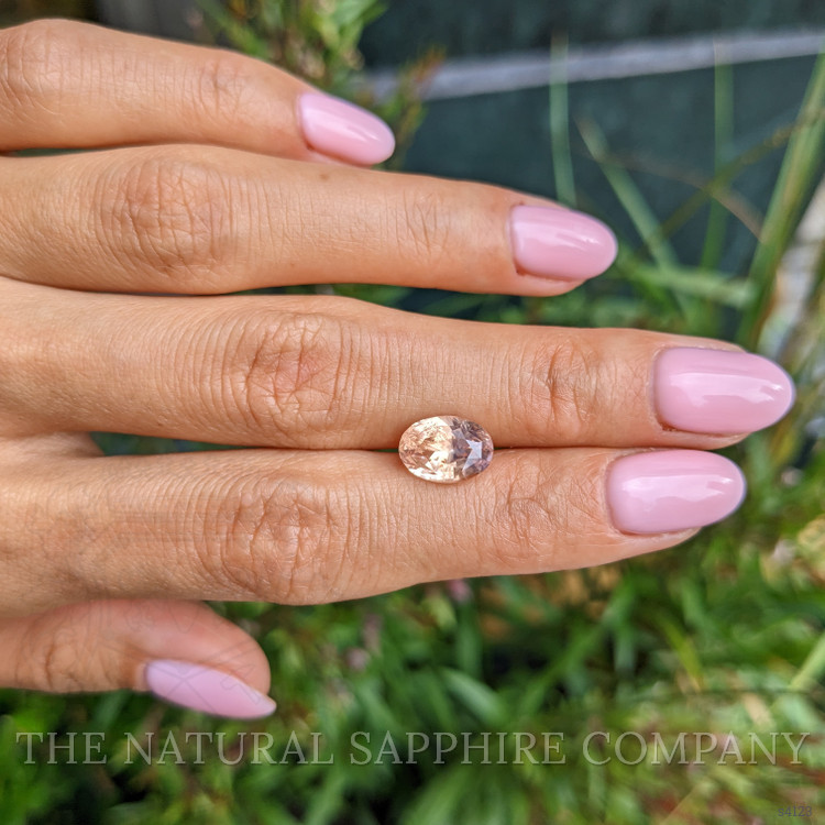 4.00 Ct. Orange Sapphire from Ceylon (Sri Lanka)