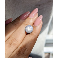 4.60 Ct. Purplish Blue Star Sapphire from Ceylon (Sri Lanka) Life Style