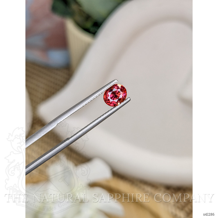 1.23 Ct. Padparadscha Sapphire from Ceylon (Sri Lanka)