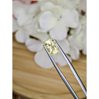 2.71 Ct. Yellow Sapphire from Ceylon (Sri Lanka) Life Style