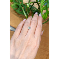 0.98 Ct. Yellowish Green Sapphire from Montana Life Style