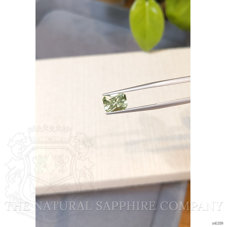 2.76 Ct. Yellowish Green Sapphire from Montana