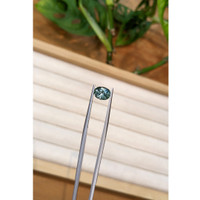 1.65 Ct. Bluish Green Sapphire from Montana Life Style