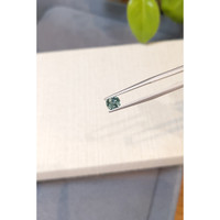 0.89 Ct. Bluish Green Sapphire from Montana Life Style