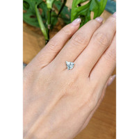 1.50 Ct. Green Sapphire from Montana Life Style