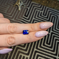 2.62 Ct. Blue Sapphire from Ceylon (Sri Lanka) Life Style
