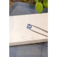 2.72 Ct. Blue Sapphire from Ceylon (Sri Lanka) Life Style