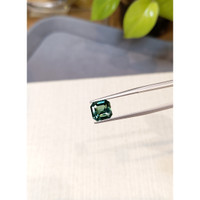 3.56 Ct. Bluish Green Sapphire from Ceylon (Sri Lanka) Life Style