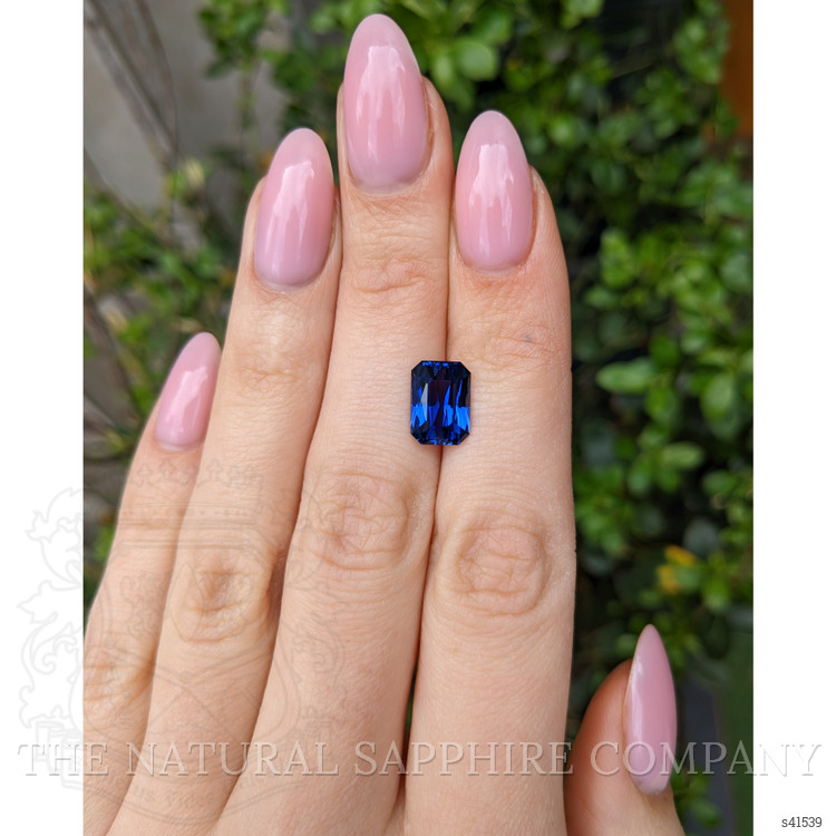 4.52 Ct. Blue Sapphire from Ceylon (Sri Lanka)