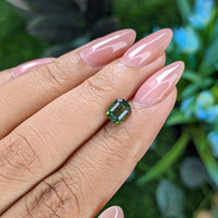 1.26 Ct. Yellowish Green Sapphire from Australia Life Style