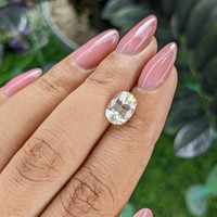 2.86 Ct. Yellow Sapphire from Tanzania Life Style