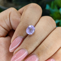2.52 Ct. Violet Sapphire from Tanzania Life Style