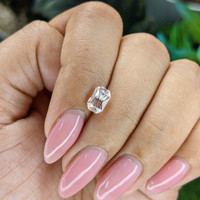 1.58 Ct. Peach Sapphire from Tanzania Life Style