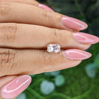 1.58 Ct. Peach Sapphire from Tanzania Life Style