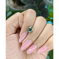 2.02 Ct. Green Sapphire from Ceylon (Sri Lanka) Life Style