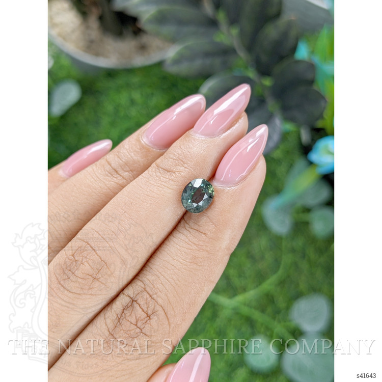 2.02 Ct. Green Sapphire from Ceylon (Sri Lanka)