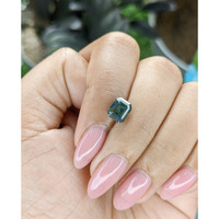 2.53 Ct. Bluish Green Sapphire from Ceylon (Sri Lanka) Life Style