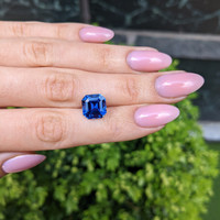 7.25 Ct. Blue Sapphire from Ceylon (Sri Lanka) Life Style