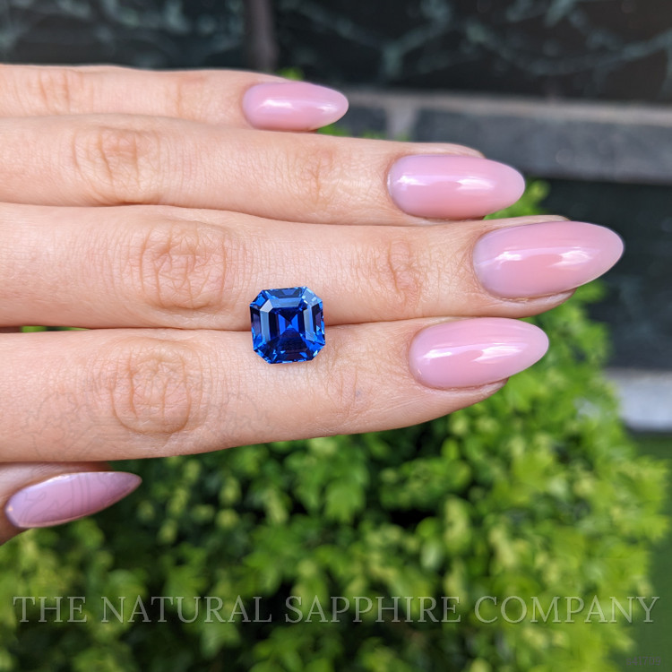 7.25 Ct. Blue Sapphire from Ceylon (Sri Lanka)
