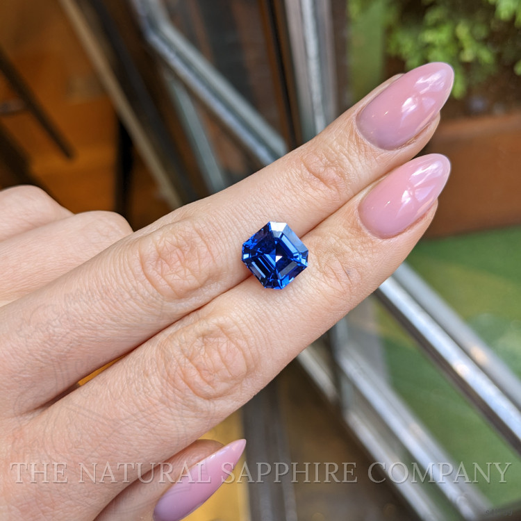 7.25 Ct. Blue Sapphire from Ceylon (Sri Lanka)