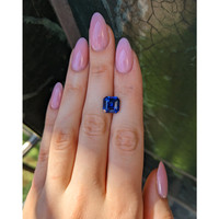 5.03 Ct. Blue Sapphire from Ceylon (Sri Lanka) Life Style