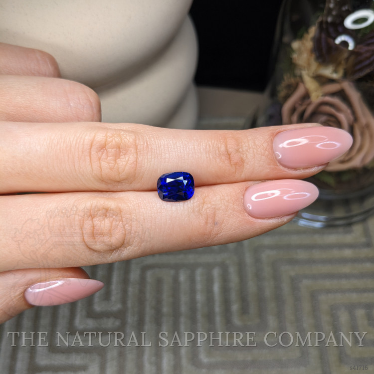 3.98 Ct. Blue Sapphire from Ceylon (Sri Lanka)