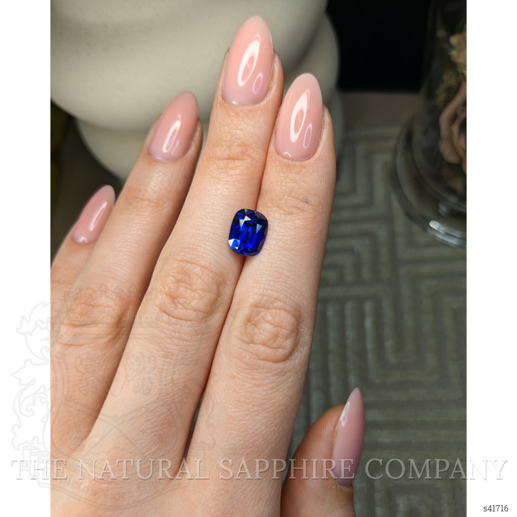 3.98 Ct. Blue Sapphire from Ceylon (Sri Lanka)