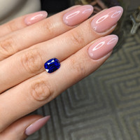 3.98 Ct. Blue Sapphire from Ceylon (Sri Lanka) Life Style