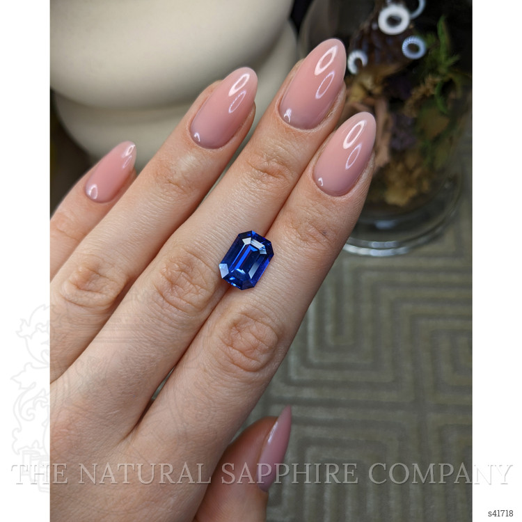5.79 Ct. Blue Sapphire from Ceylon (Sri Lanka)